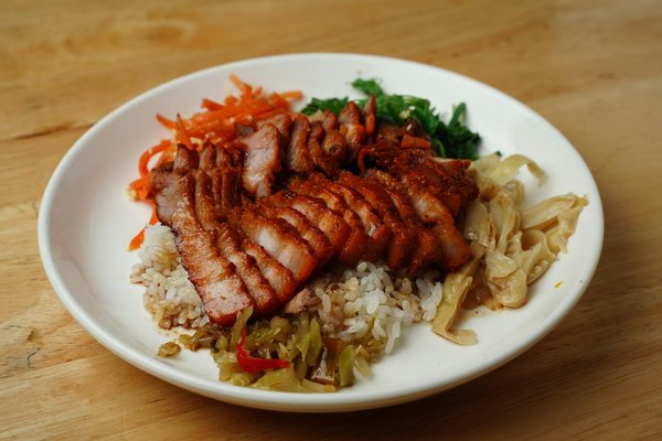 Upgrade Your Mercedes-Benz GLC: A Step-by-Step Guide to Installing a Digital Rearview Mirror for Superior Visibility